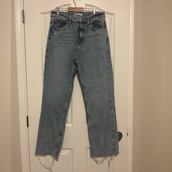 Zara Straight Leg Crop Jeans - Size 40/8 - Picture 2 of 2